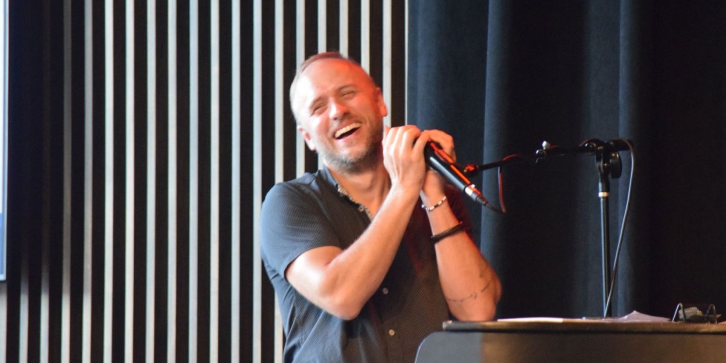 Review: MAD HATTERS DUELING PIANOS at MAD House 101 Restaurant & Bar  Image