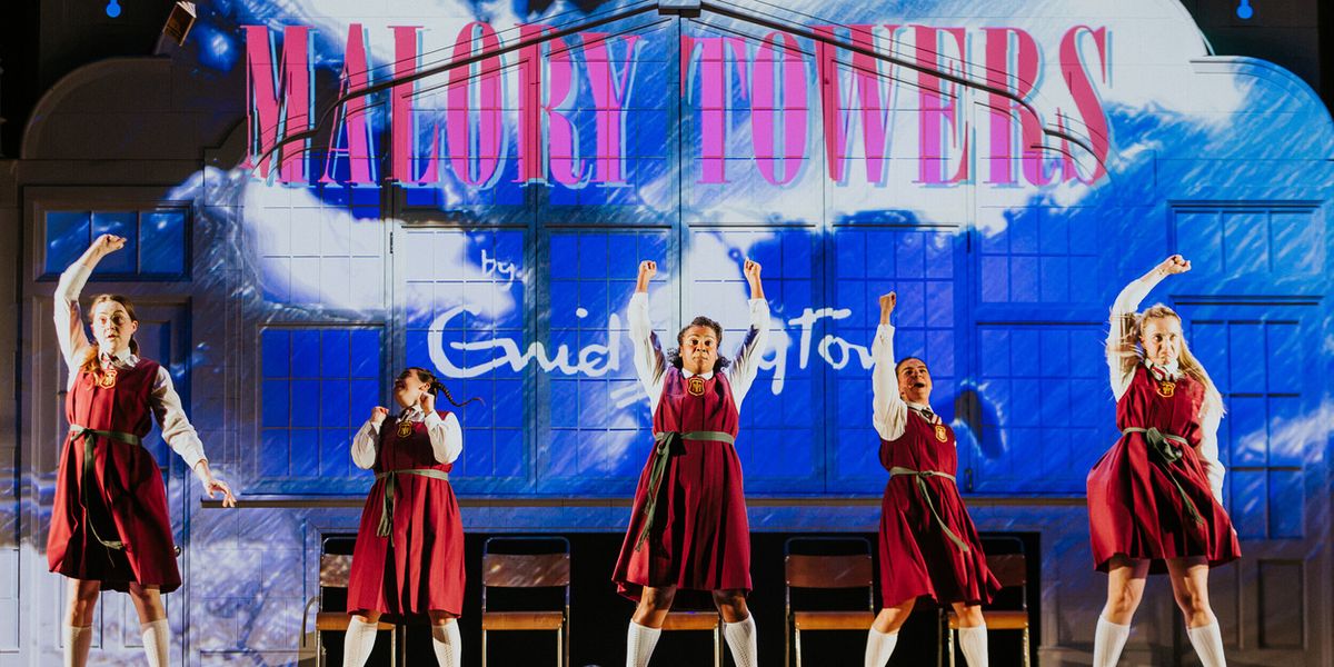 Review: MALORY TOWERS, Alexandra Palace Theatre