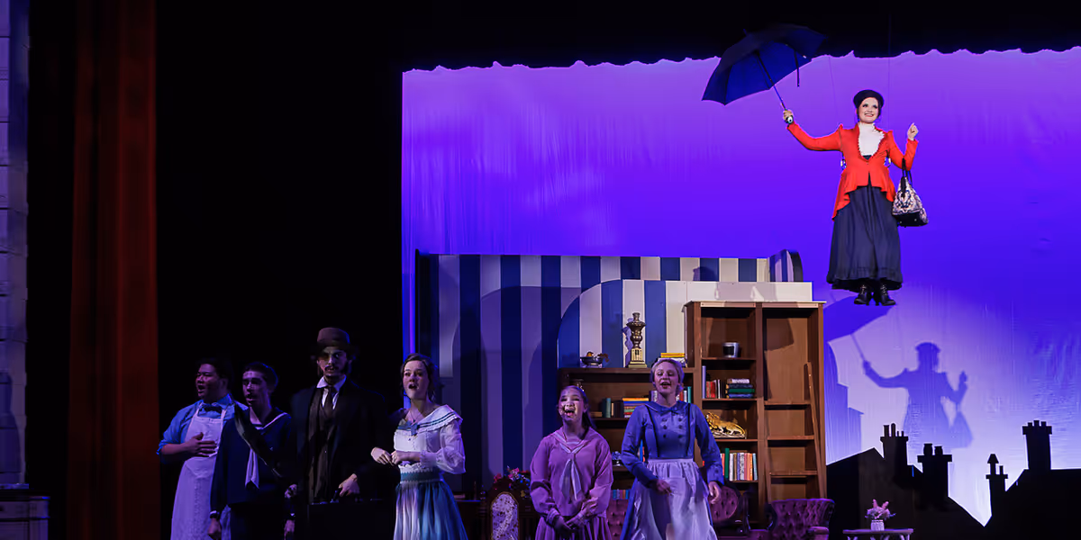 Review: MARY POPPINS at Fargo Davies
