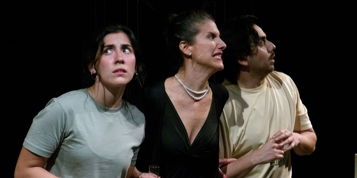 Crítica: MASA MADRE at El Círculo Teatral