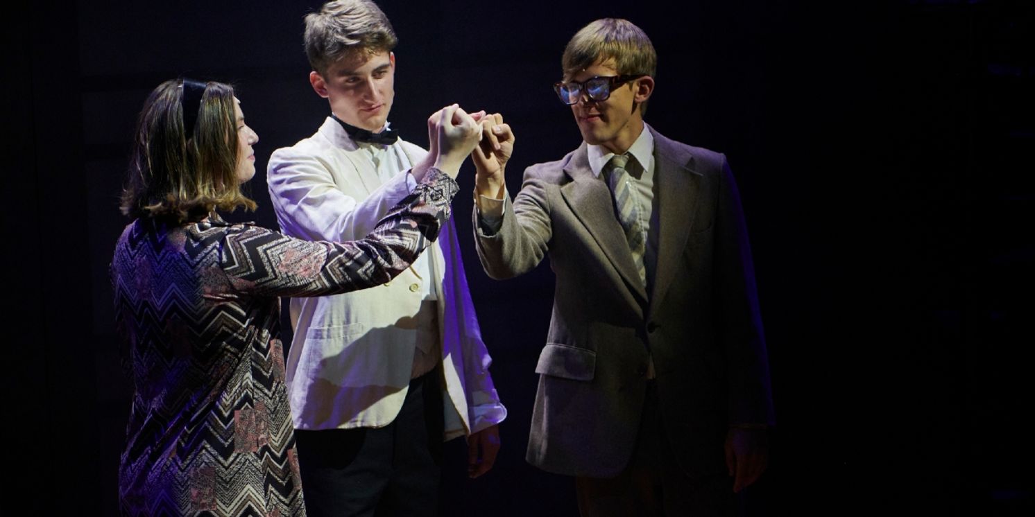 Review: MERRILY WE ROLL ALONG, Southwark Playhouse Elephant  Image