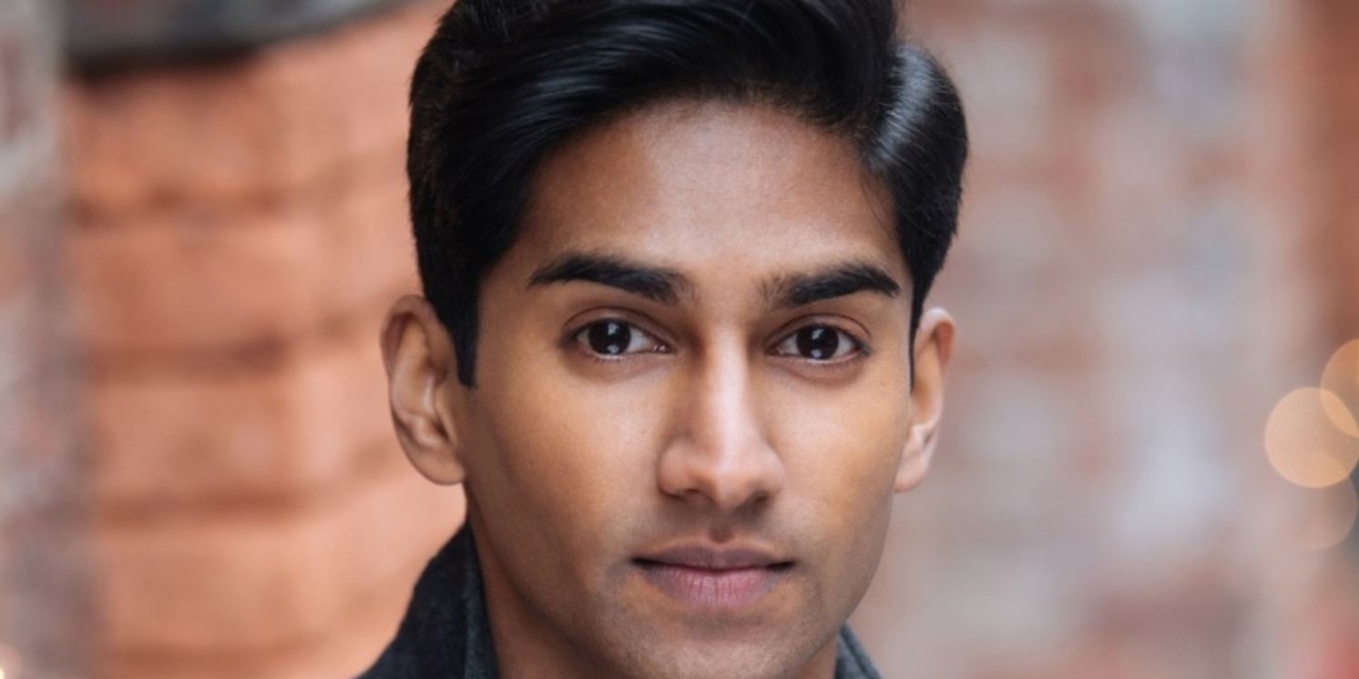 Review: MICHAEL MALIAKEL Impresses with Flawless Vocals at Blue Strawberry  Image