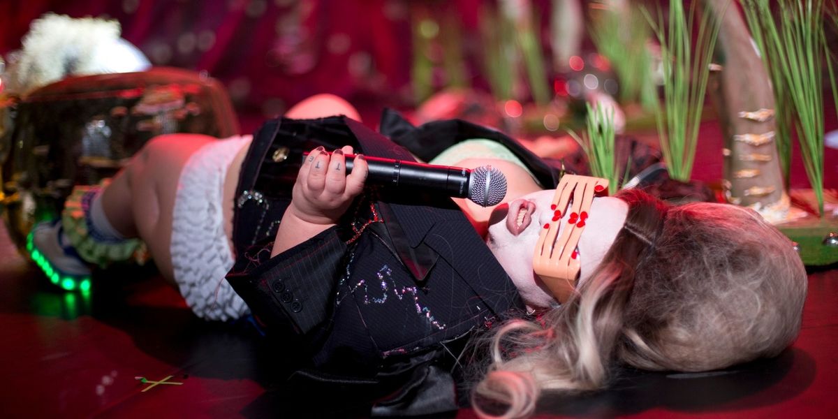 Review: MIDGITTE BARDOT: SHOOTING FROM BELOW, Southbank Centre