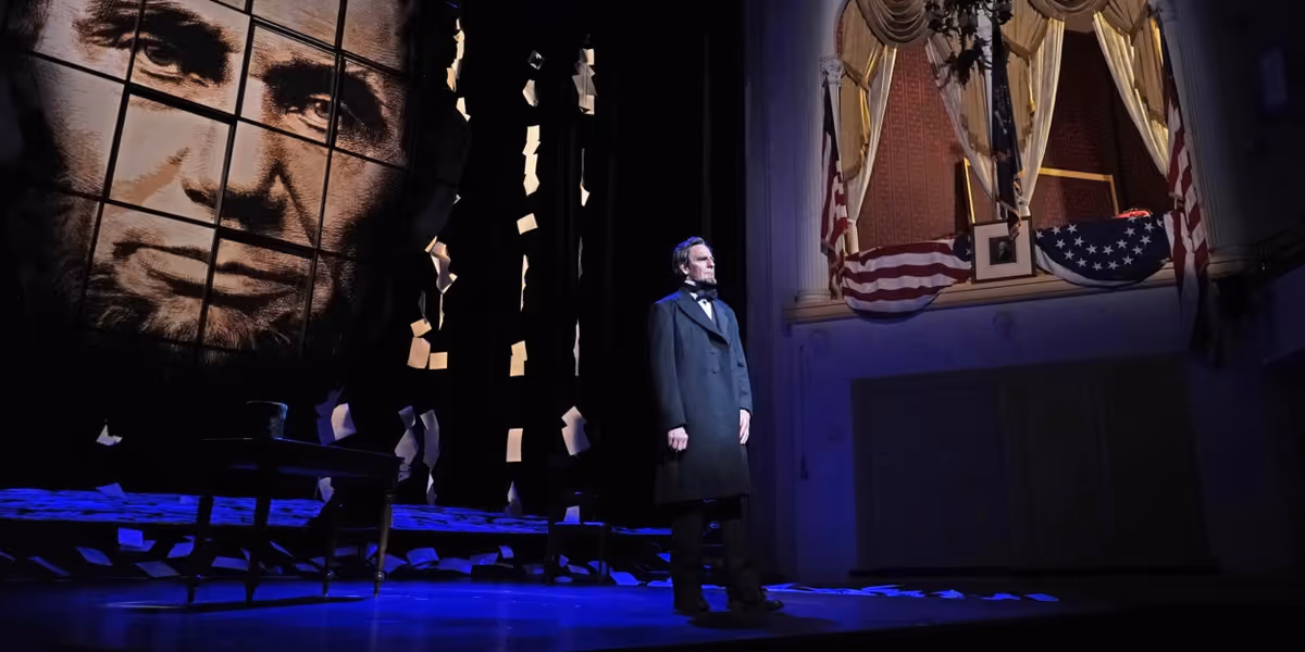 Review: MISTER LINCOLN at Ford's Theatre