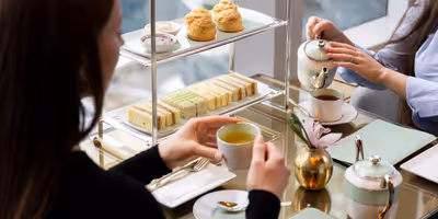 Review: MO Lounge at Mandarin Oriental NY for Elegant Tea Service and Much More Photo