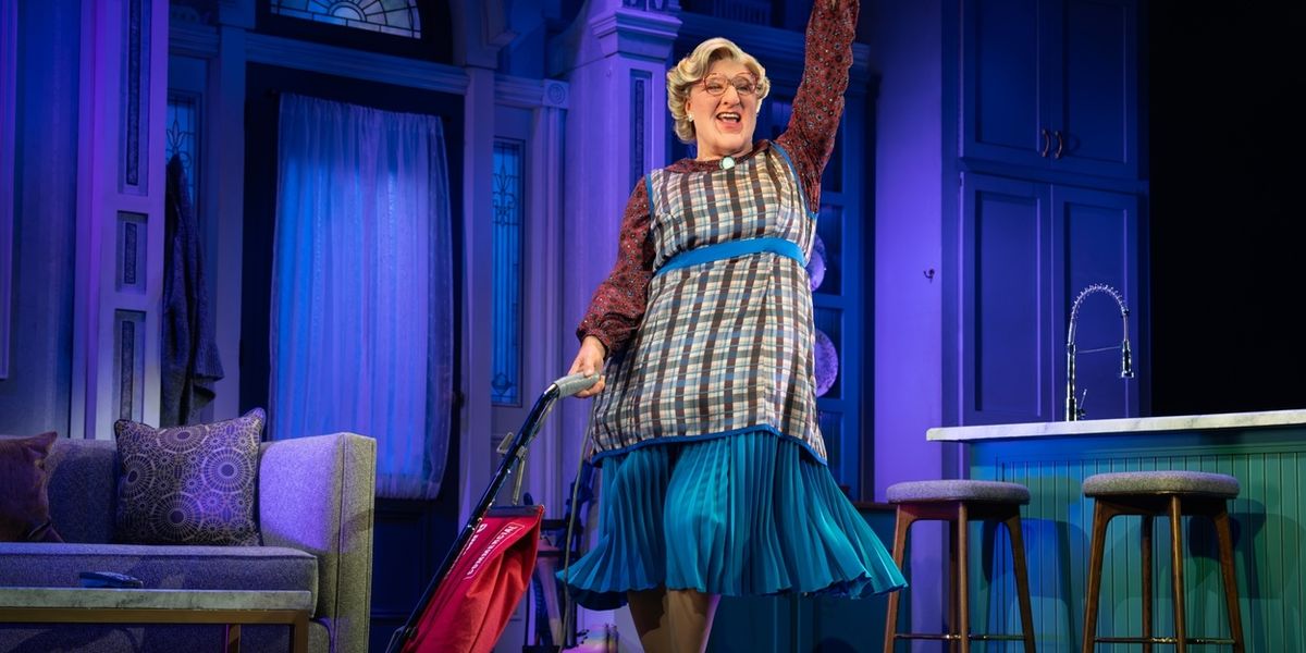 Review: MRS. DOUBTFIRE at Fred Kavil Theatre