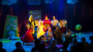 Review: MUSIKAL ABSURD: Is Laughter Enough?