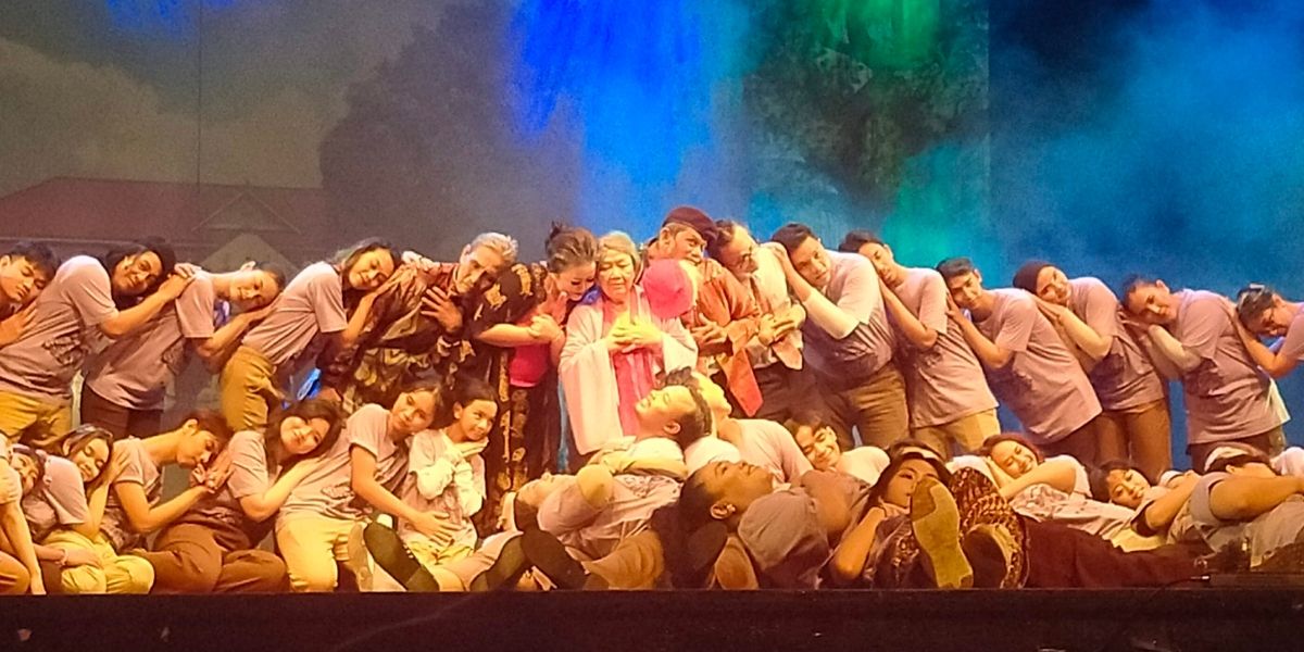 Review: Teater Keliling Celebrates 50th Anniversary with the Psychedelic Musikal Mega Mega