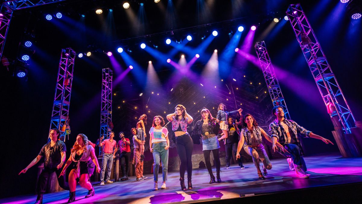 Review: MYSTIC PIZZA at Ordway