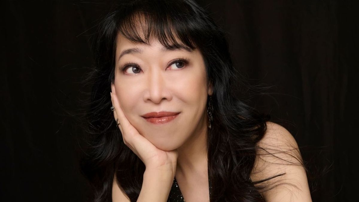 Review: Natasha Castillo Charms in DARIN TO BE DIFFERENT at Don't Tell Mama