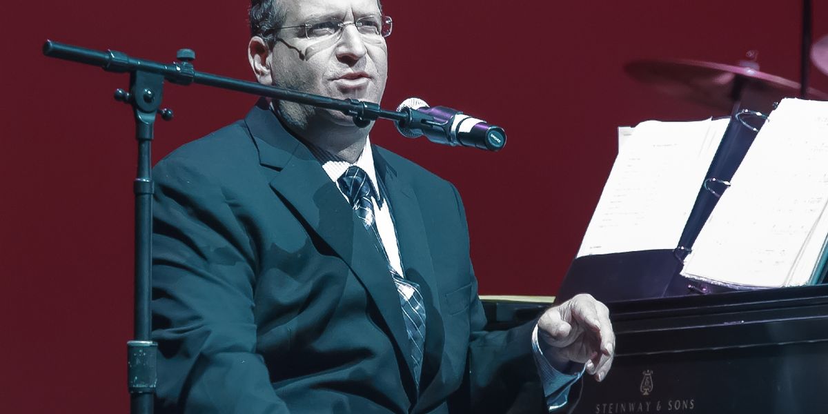 Review: NEIL BERG'S 115 YEARS OF BROADWAY at Van Wezel