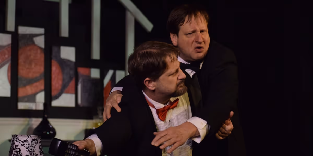 Review: NEIL SIMON'S RUMORS at The Royal Theatre