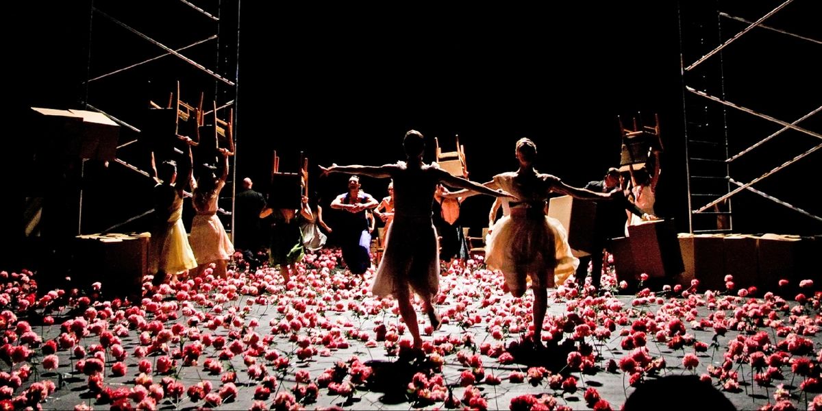 Review: NELKEN - TANZTHEATER WUPPERTAL PINA + BAUSCH TERRAIN BORIS CHARMATZ, Sadler's Wells