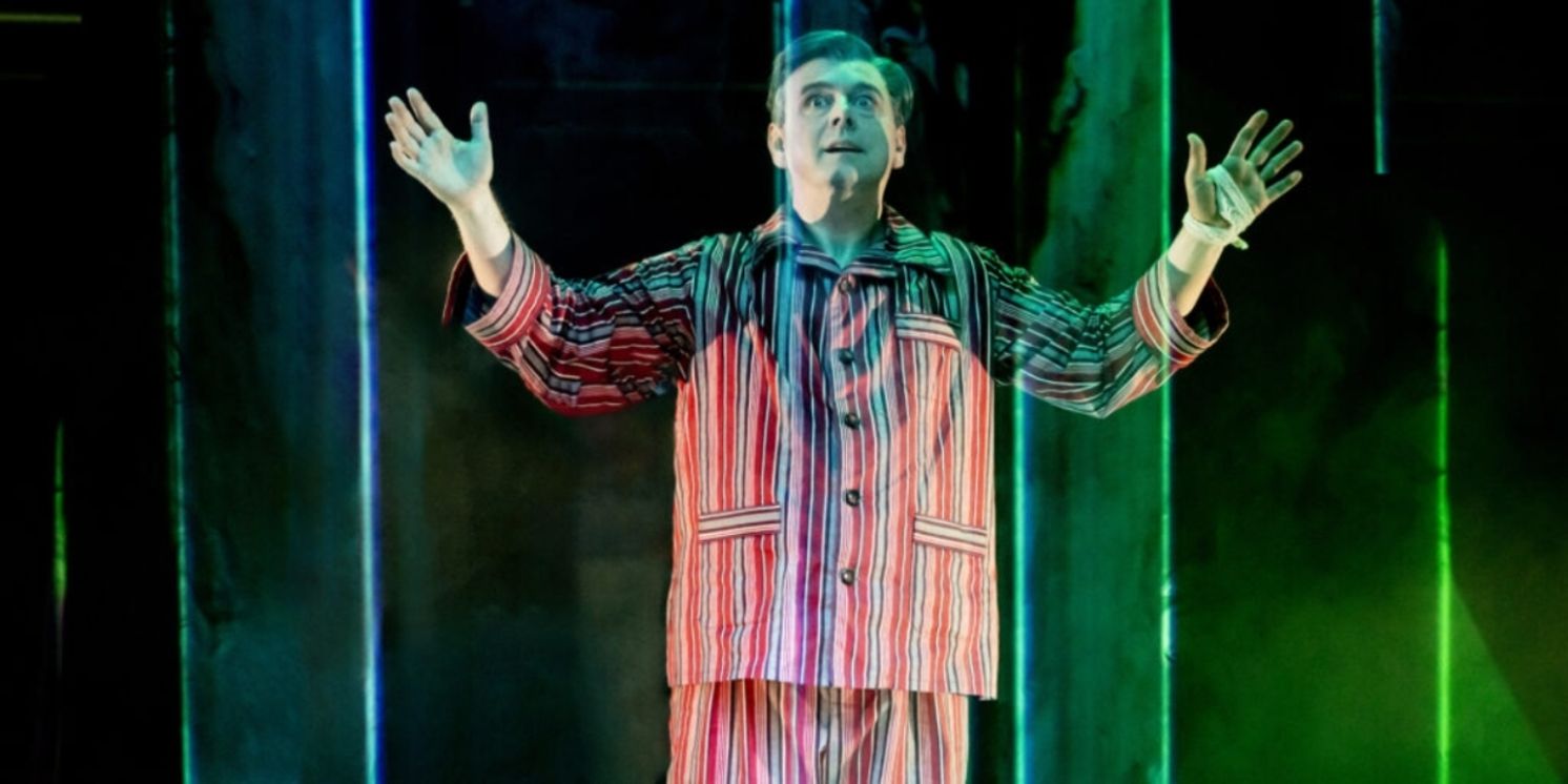 Review: Michael Sheen stars in NYE, National Theatre  Image