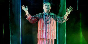 Review: Michael Sheen stars in NYE, National Theatre