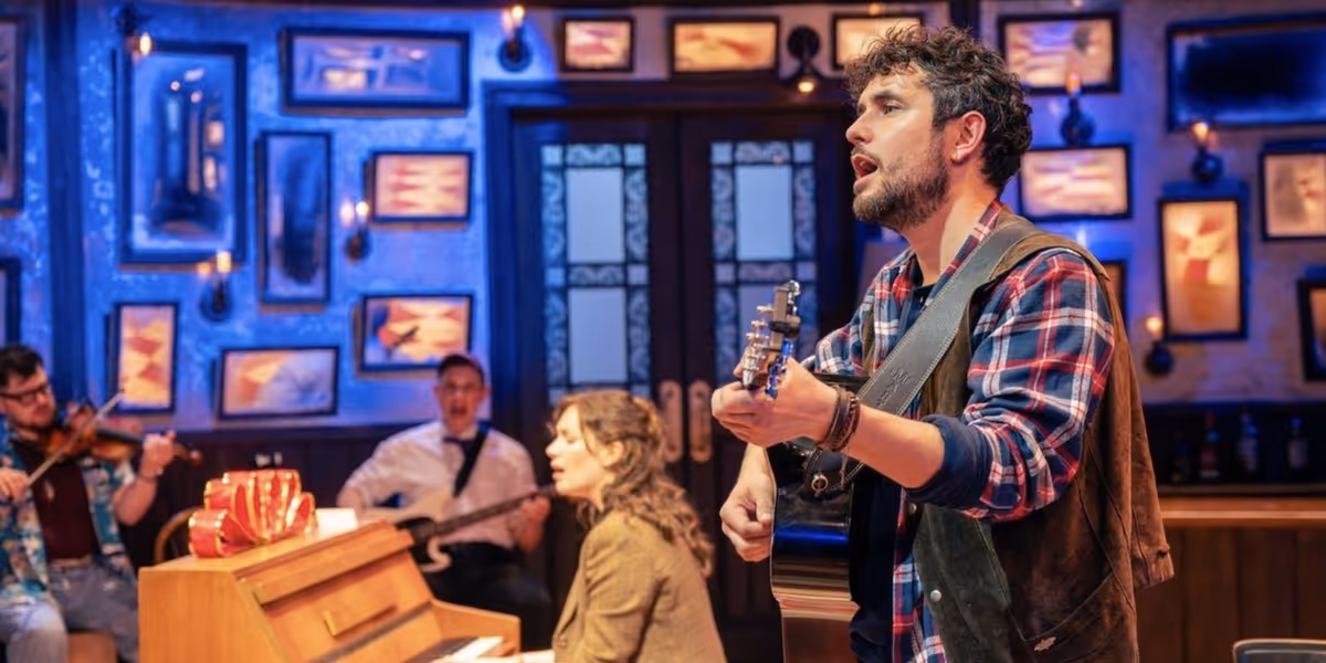 Review: ONCE, Pitlochry Festival Theatre