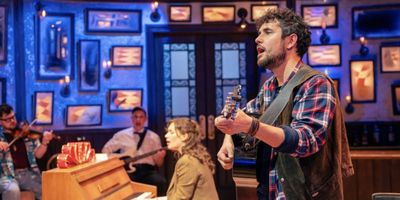Review: ONCE, Pitlochry Festival Theatre Photo