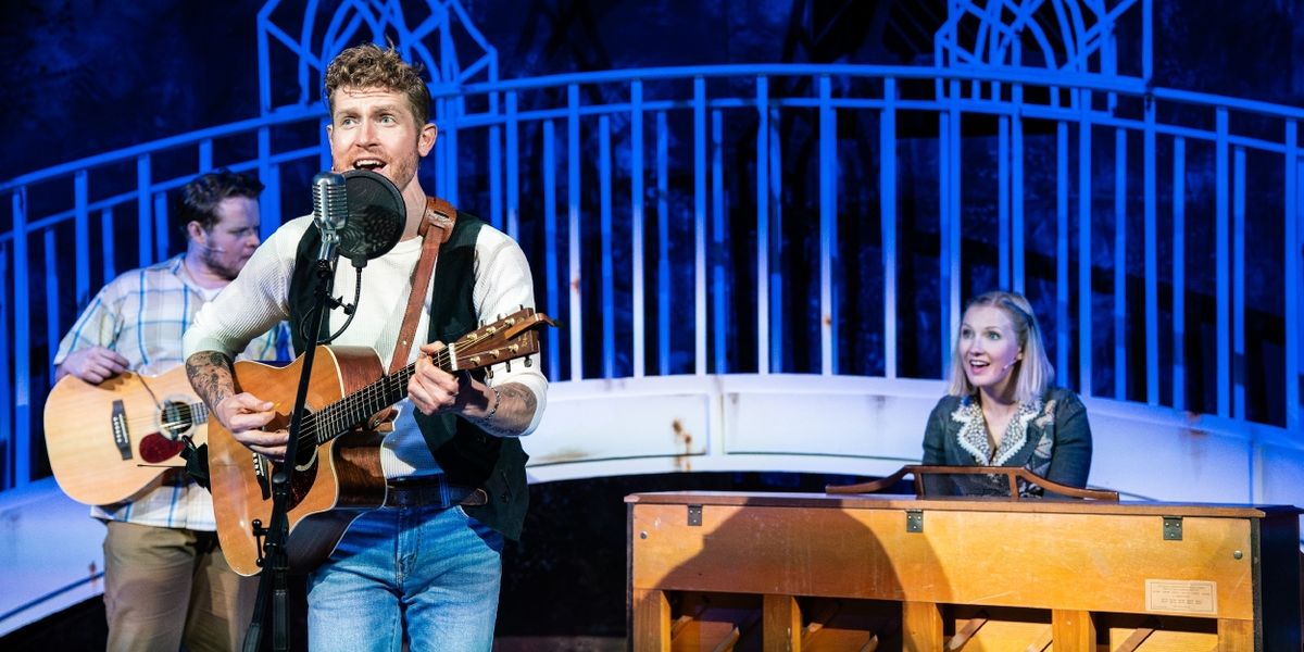 Review: ONCE at TheatreZone