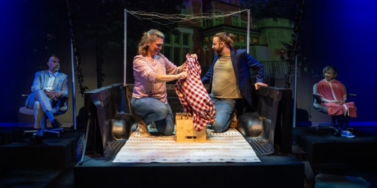 Review: ORIGINAL PRODUCTION THEATRE'S BACK TALK at Abbey Theater Of Dublin