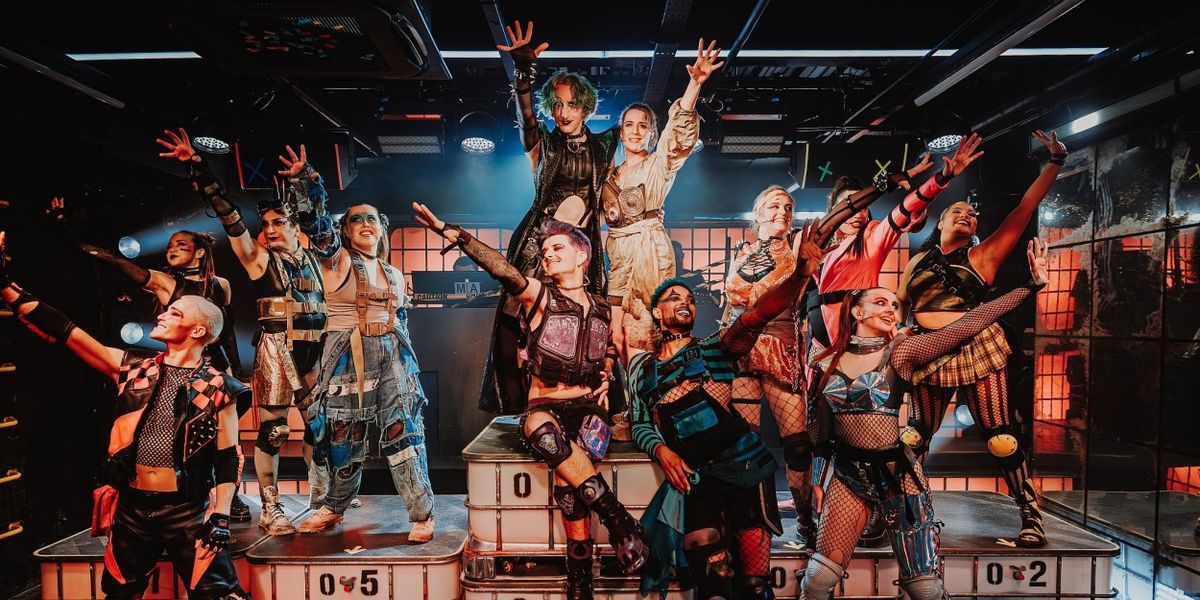 Review: OSCAR AT THE CROWN, The Crown