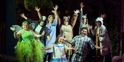 Review: PETER PAN GOES WRONG at Searcy Summer Dinner Theatre Photo