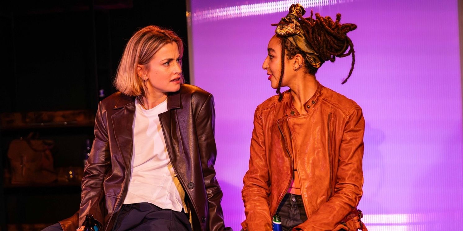 Review: PRIVATE VIEW, Soho Theatre  Image