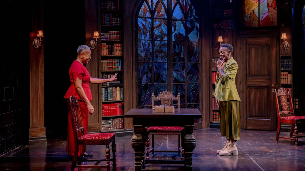Review: PROPHETESS at Tarragon Theatre