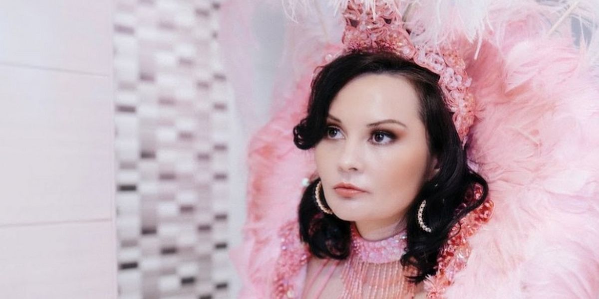 Review: RACHEL FAIRBURN: SHOWGIRL, The Stand, Edinburgh