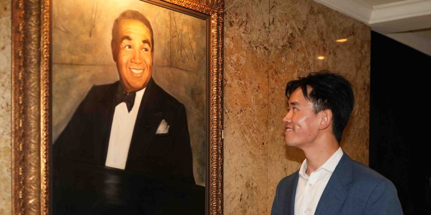 Review: Bryan Eng at Bemelmans Bar... A Role He Was Born to Play  Image