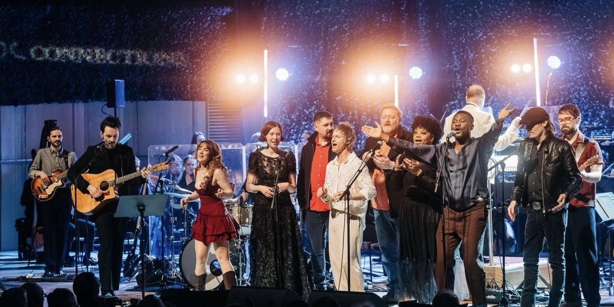 Review: ROAMING ROOTS REVUE, Glasgow Royal Concert Hall