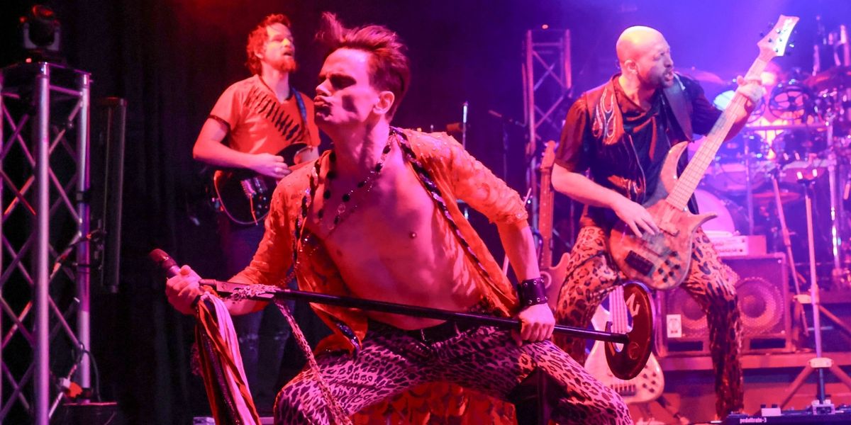 Review: ROCK THIS WAY at Shadowbox Live!