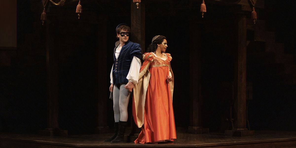 Review: Mason and Sears Shine as ROMEO AND JULIET at the Stratford Festival