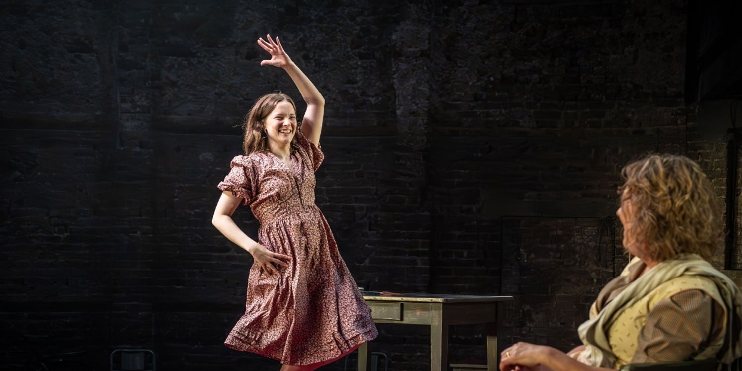 Review: ROOTS, Almeida Theatre  Image