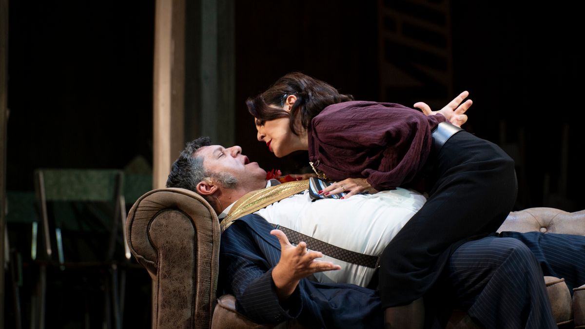 Review: Rome Opera’s New FALSTAFF Shows Off Gleaming Cast, Lackluster Production under Mariotti