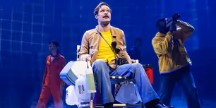 Review Roundup: 42 BALLOONS at Chicago Shakespeare Theater