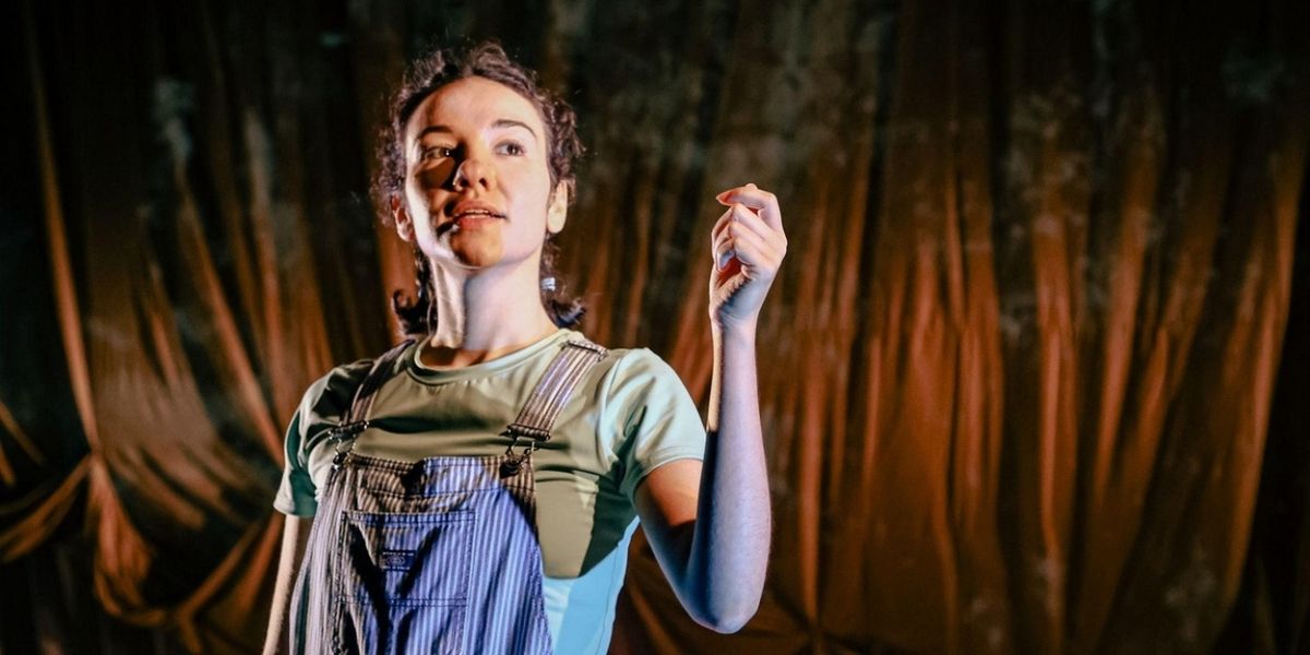 Review Roundup: A GRAIN OF SAND Opens at Arcola Theatre