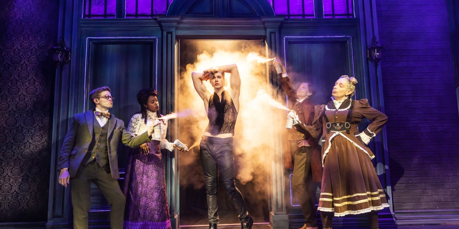Review Roundup: DRACULA, A COMEDY OF TERRORS Opens at New World Stages  Image