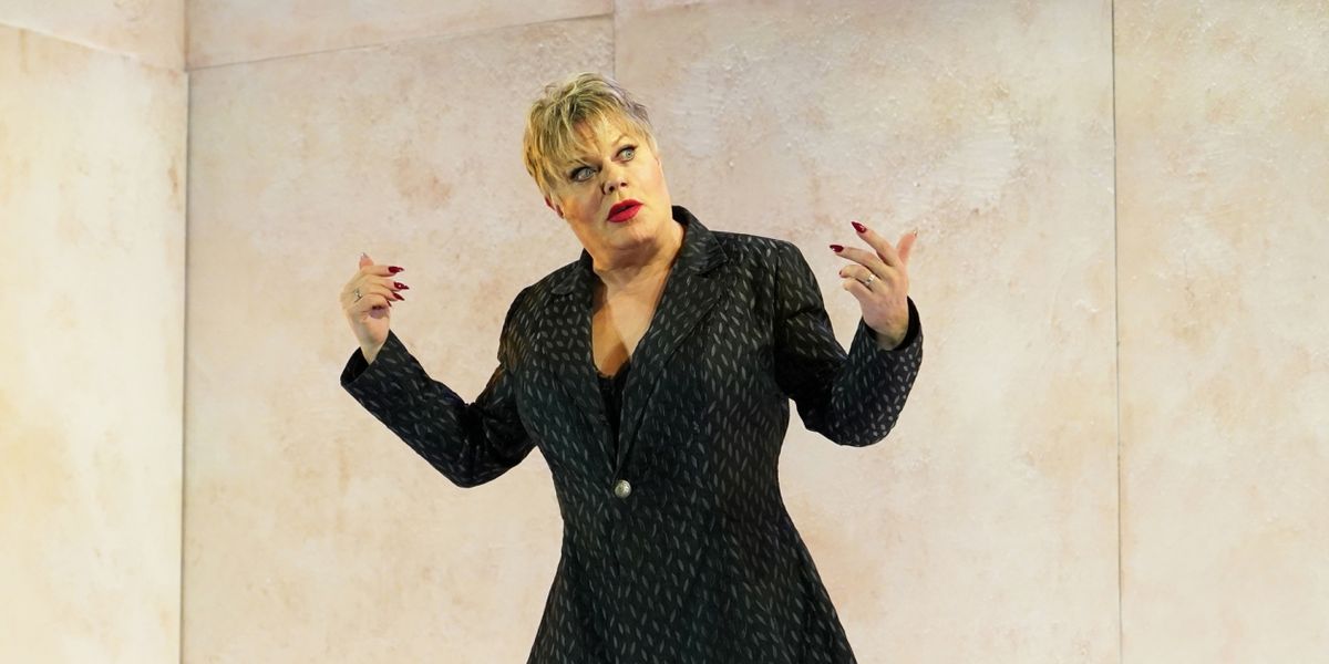 Review Roundup: Eddie Izzard's HAMLET Opens at the Greenwich House Theater