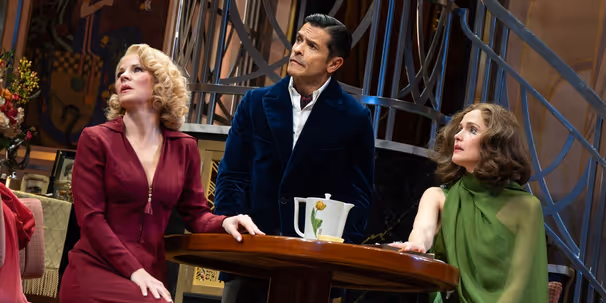 Review Roundup: FALLEN ANGELS, Starring Rose Byrne & Kelli O'Hara, Arrives on Broadway
