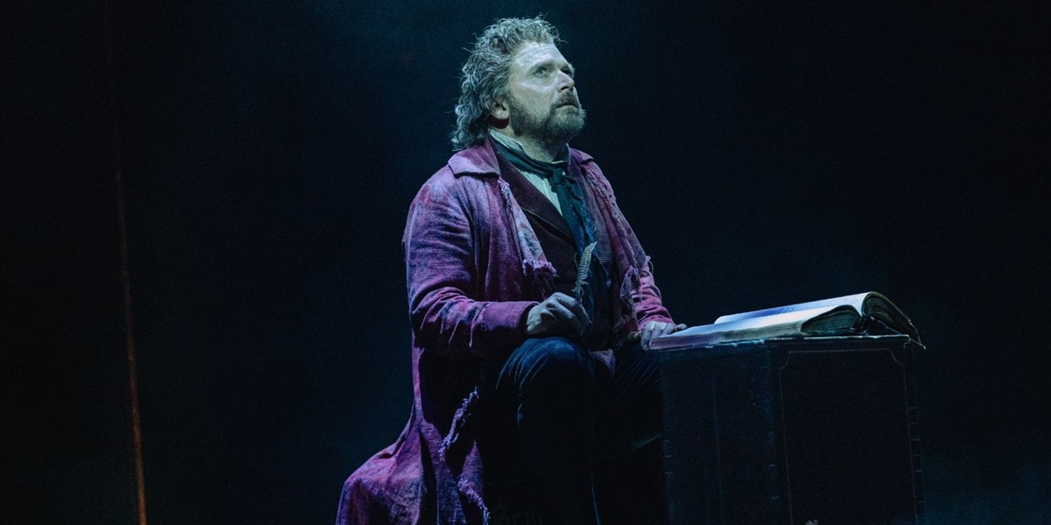 Review Roundup: Michael Cerveris Stars in A CHRISTMAS CAROL at Perelman Performing Arts Center  Image