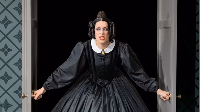 Review Roundup: OH, MARY! Opens National Tour Photos