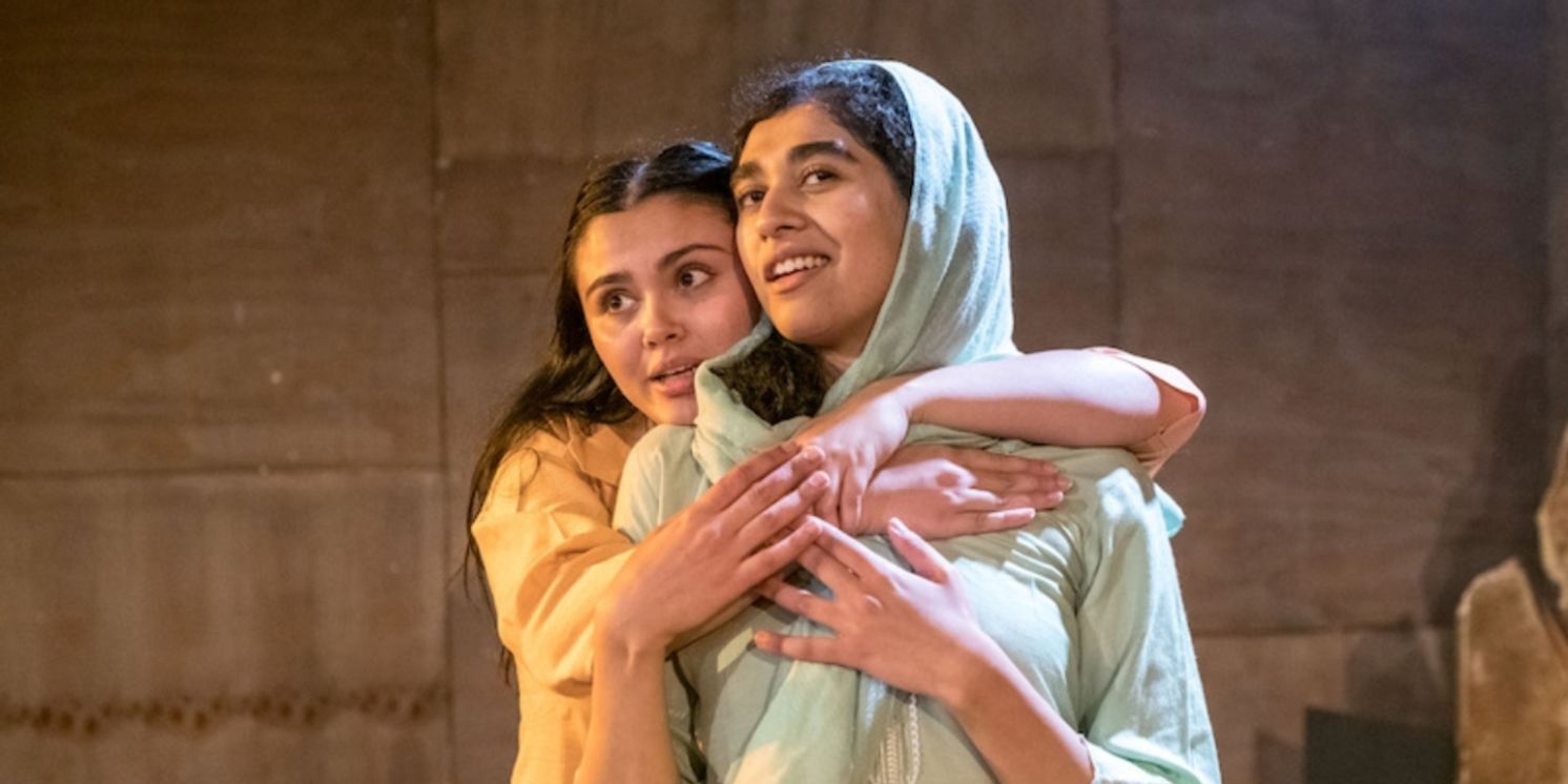 Review: SANTI & NAZ, Soho Theatre  Image