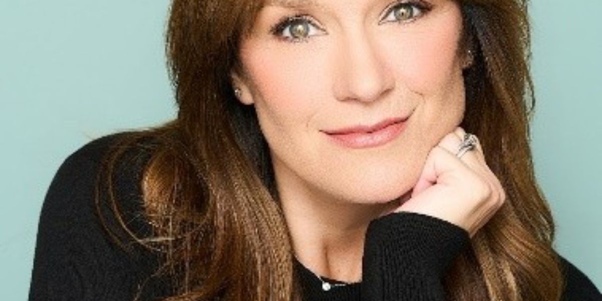 Review: SARAH URIARTE BERRY BRINGS IT TO LIFE AT CV REP at Coachella Valley Repertory Theatre