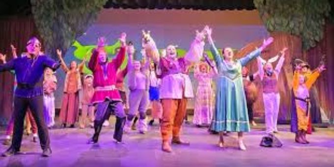 Review: SHREK THE MUSICAL at Chagrin Valley Little Theatre Photos