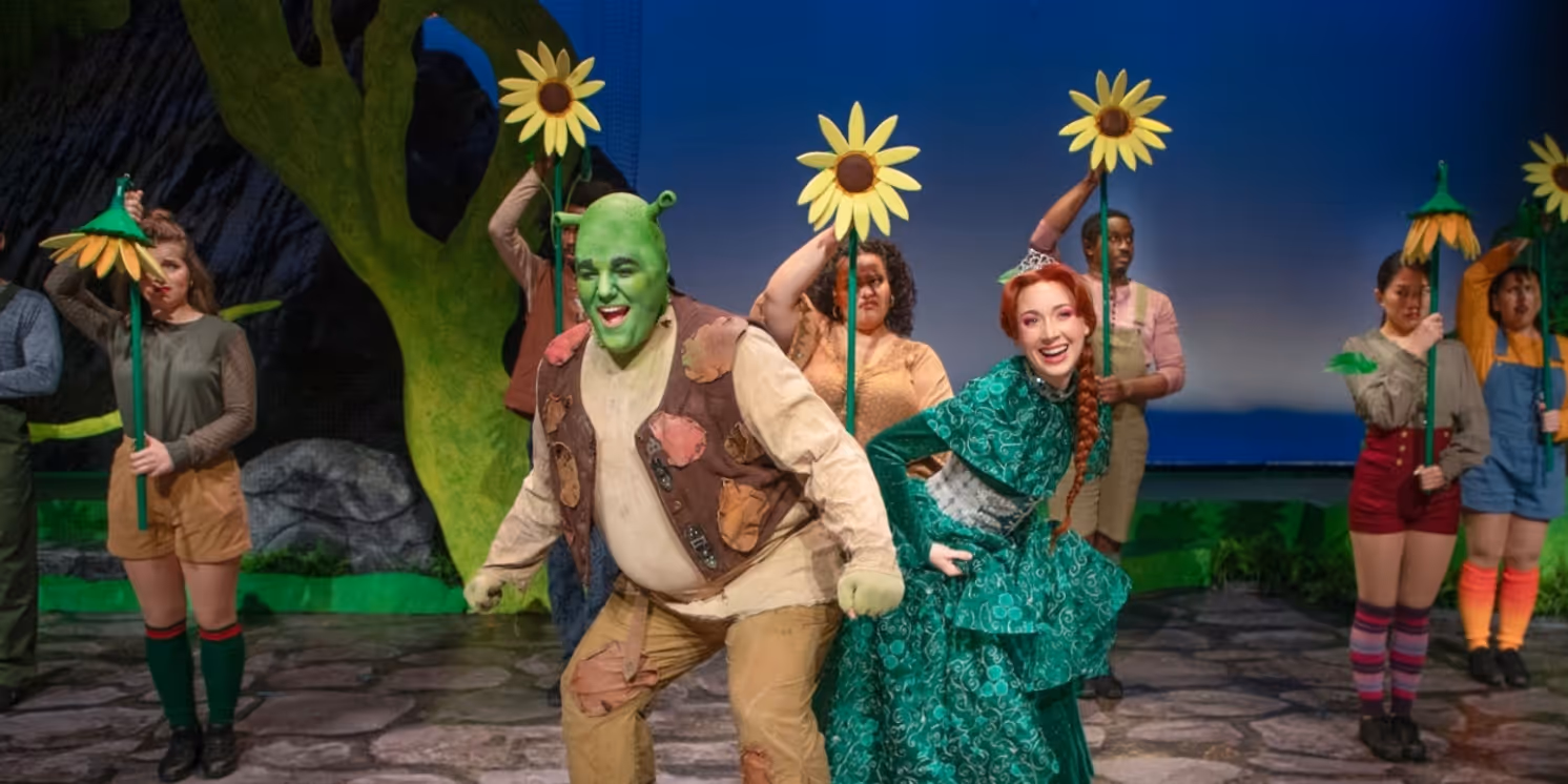 Review: SHREK: THE MUSICAL at Emerson Colonial Theatre  Image