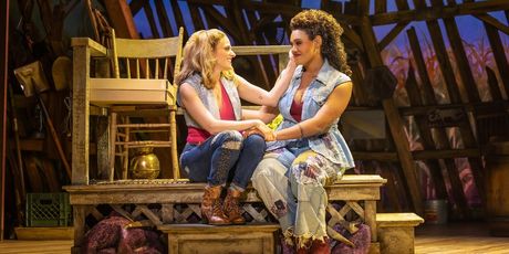 Review: SHUCKED at Keller Auditorium Photo