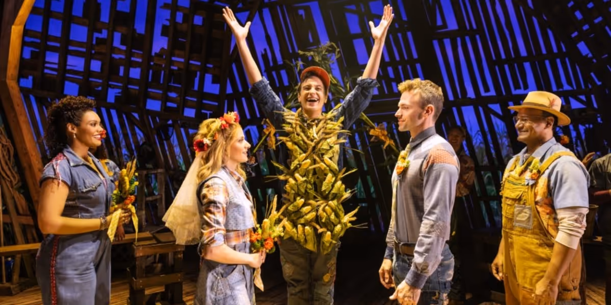 Review: SHUCKED at the Hollywood Pantages Theatre
