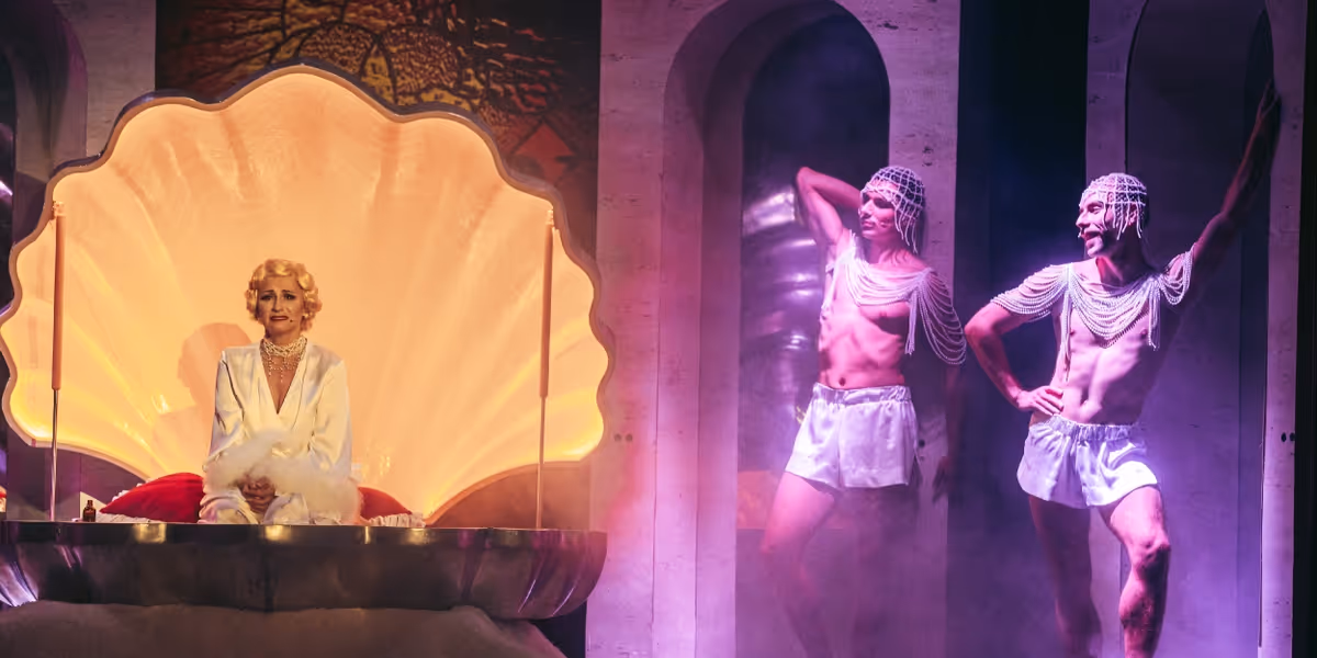 Review: SINGING IN THE RAIN at Teatr Muzyczny Poznan