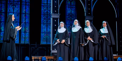 Review: SISTER ACT at Gdynia Musical Theater