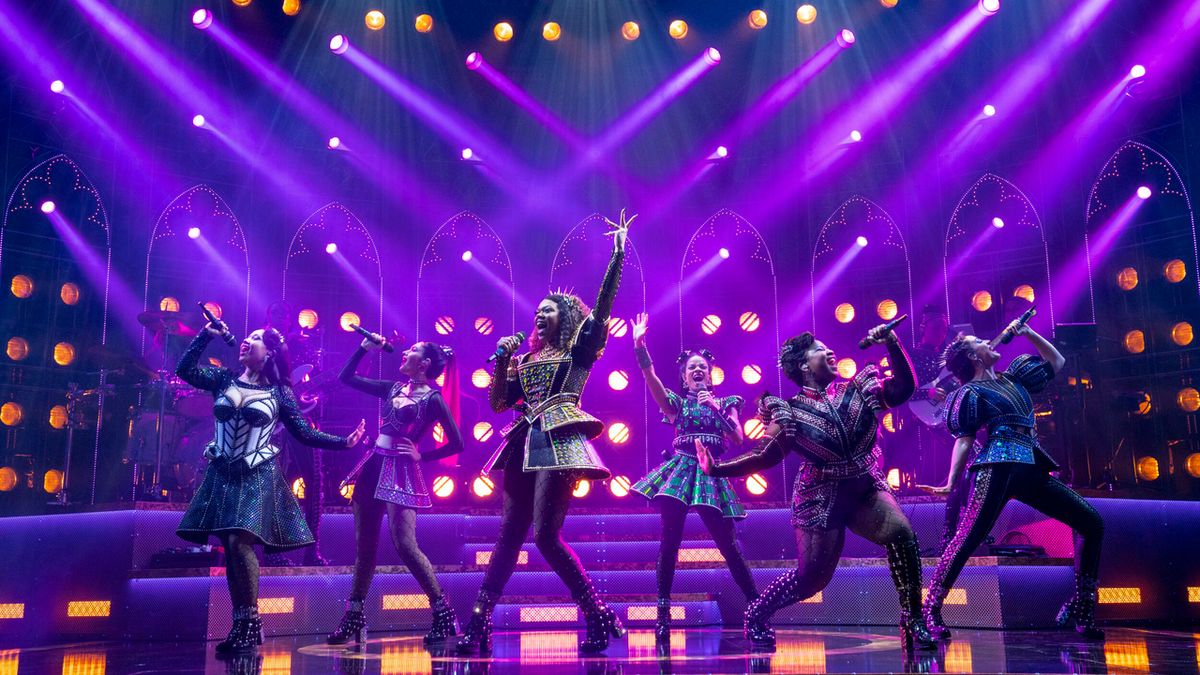 Review: SIX at Hippodrome Theatre